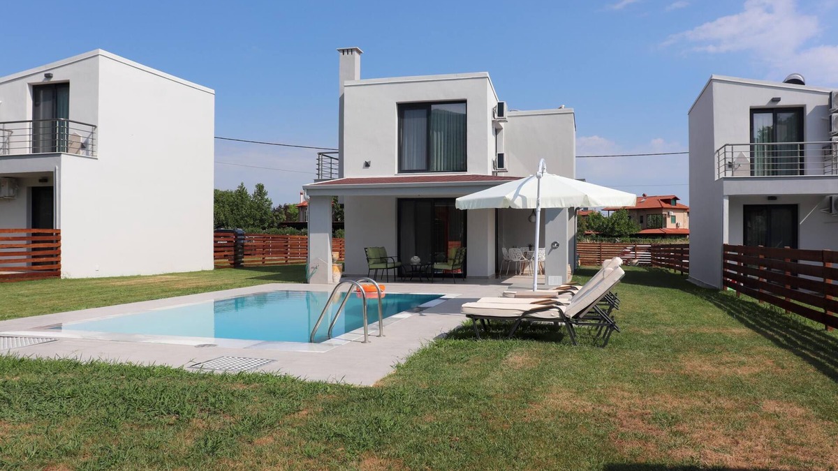 Skotina House | Small beautifully located resort with private pools.