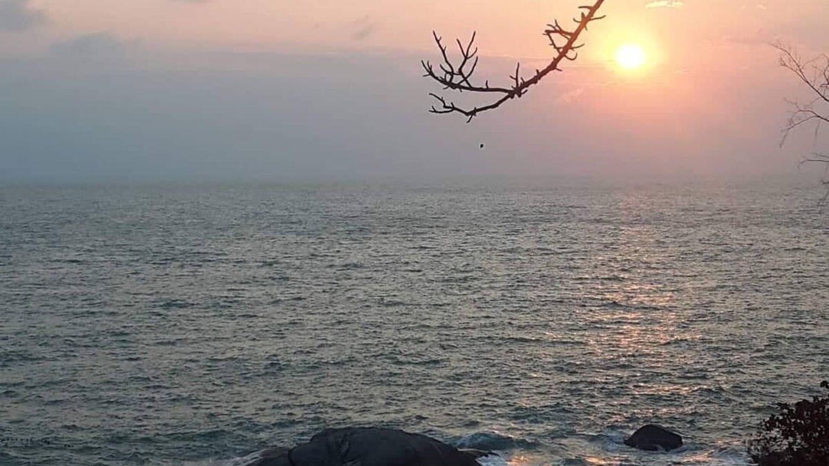 Baan Tai House | Small bungalow with Seaview