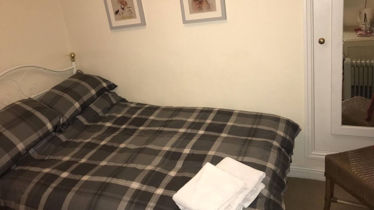 Market Overton Bed & Breakfast | Small-Double room-Ensuite with Shower