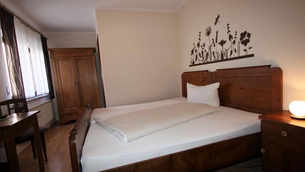 Plutscheid Bed & Breakfast | Small double room - Gasthaus-Pension-Rest. Bucket