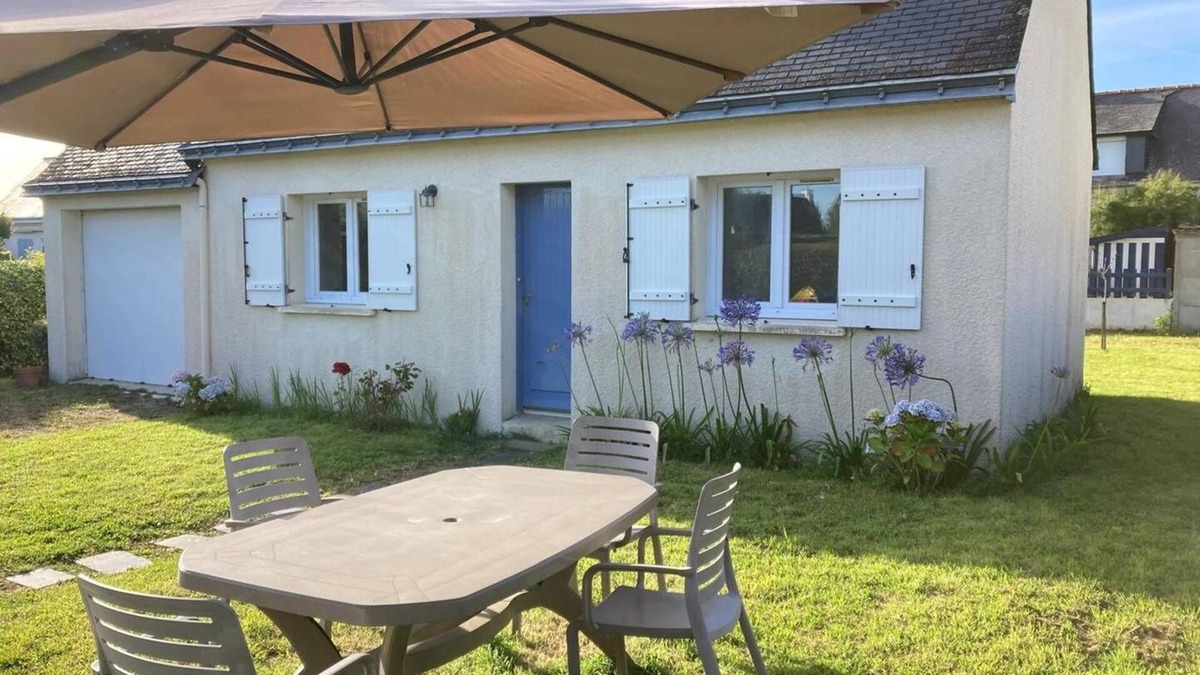 Kervoyal House | Small house 2 steps from the village of KERVOYAL