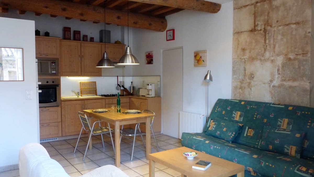 Mouries Apartment | Small house in a village in the heart of the Alpilles