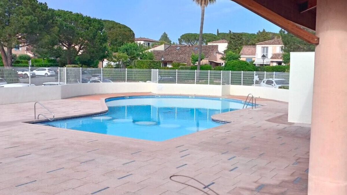 Frejus House | Small House With Garden - Residence With Pool