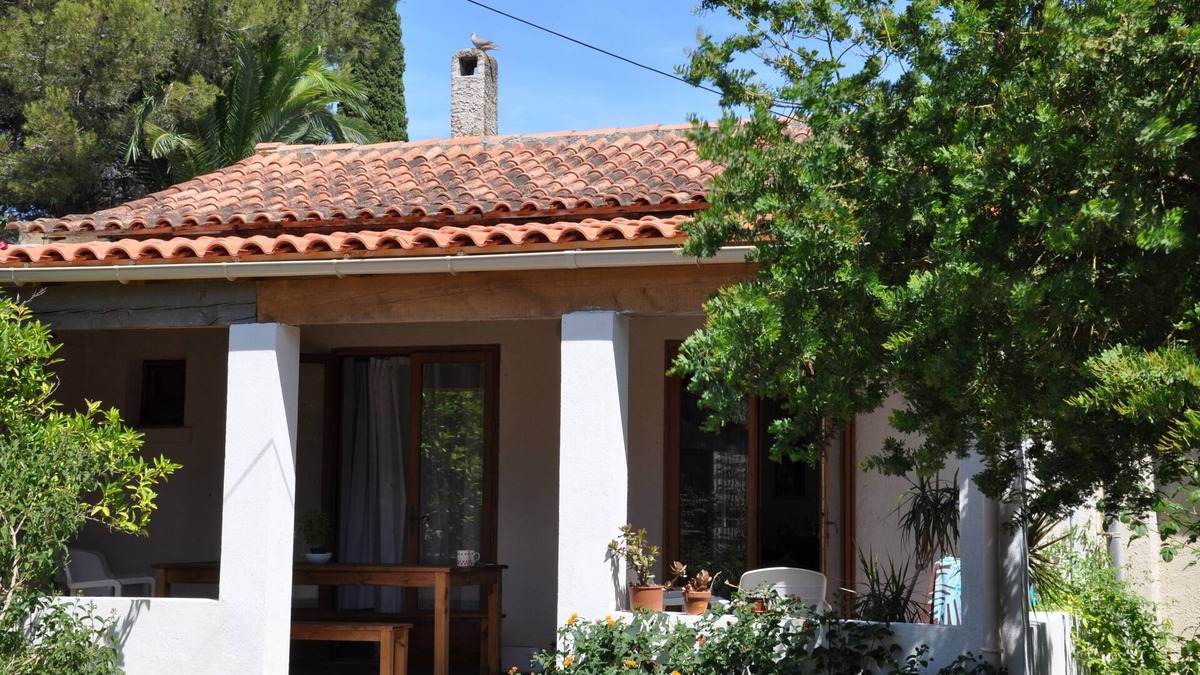 Tamaris House | Small independent house in property.