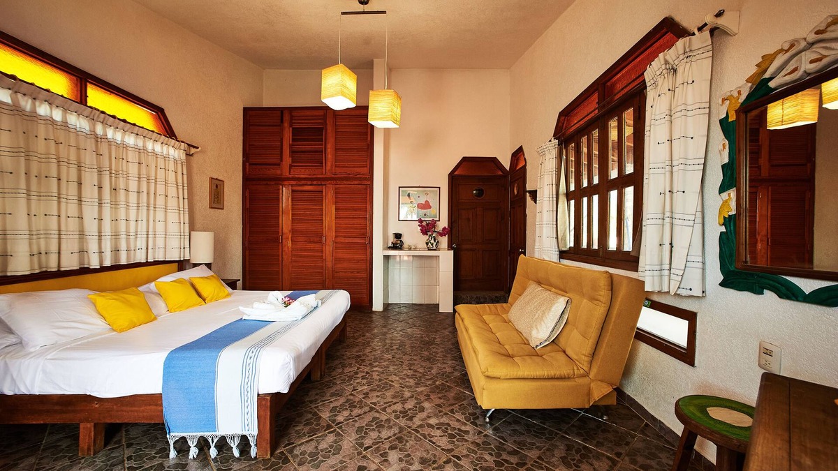 Acapulco Bed & Breakfast | Small luxury hotel, Hideaway near Acapulco on the beach