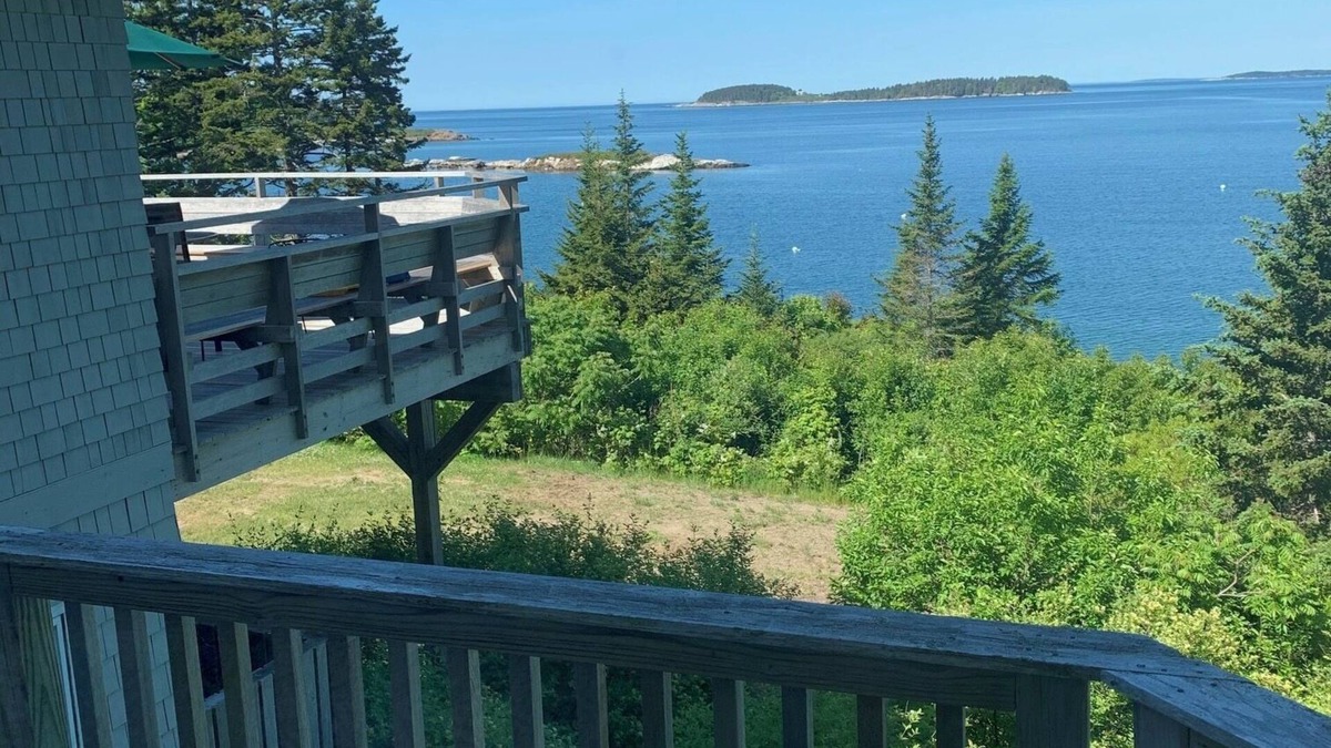 Phippsburg House | Small Point Harbor property with beach access