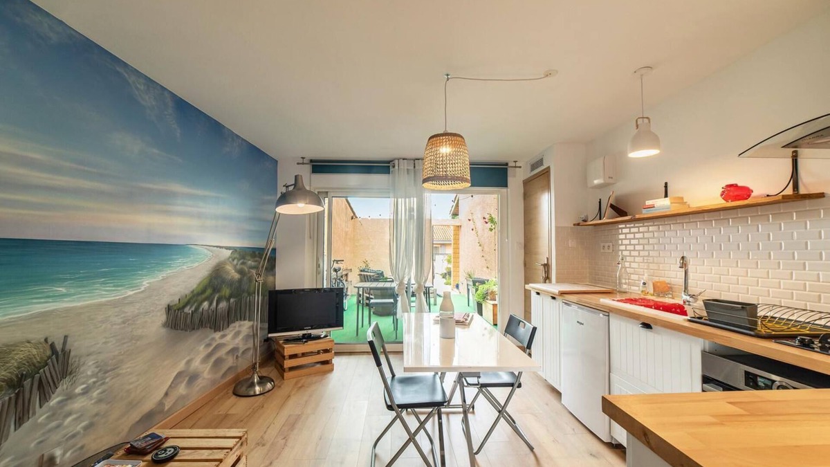 Sigean Apartment | Small, quiet apartment for two people