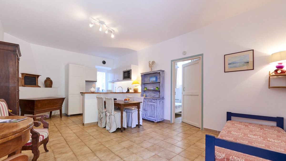Belvedere-Campomoro House | Small Rustic House near the beach