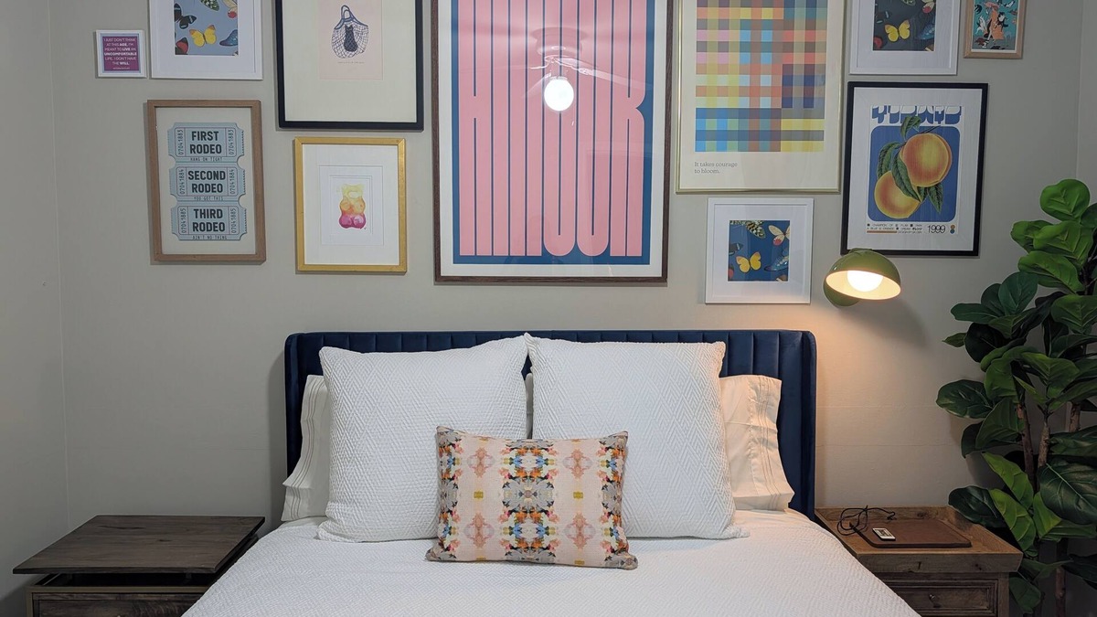 North Charlotte House | Small Space, BIG Personality in Charlotte w/King + Queen bed, Pet Friendly