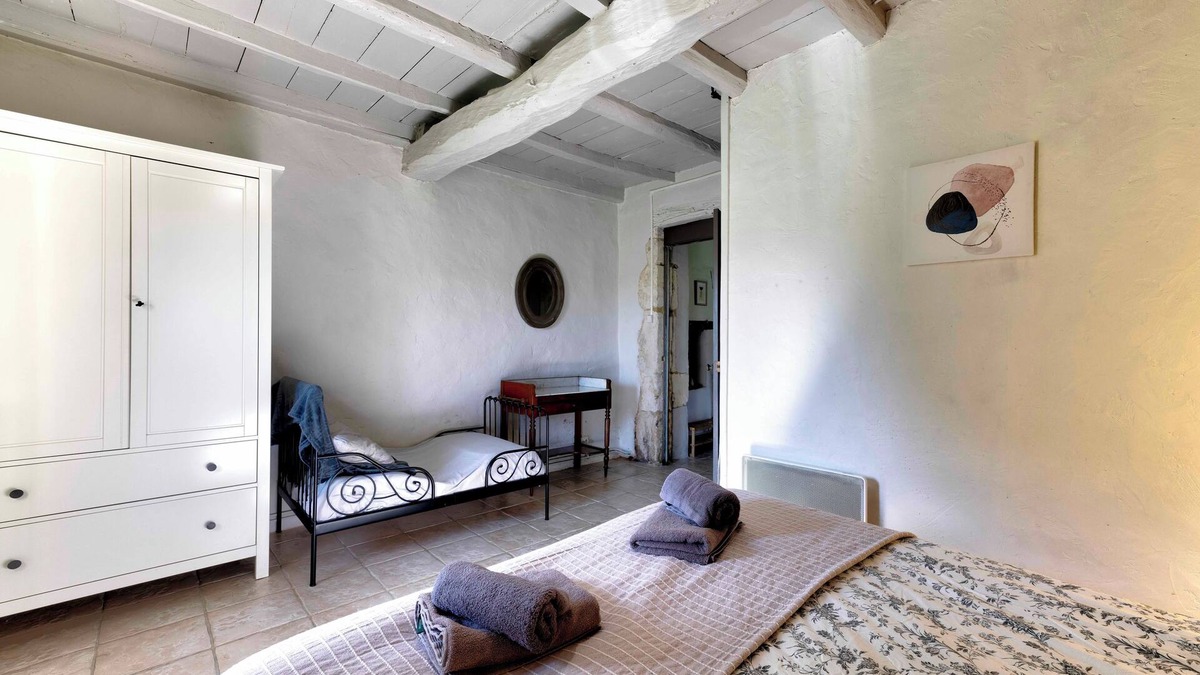 Saint-Sauveur Cottage | Small stone house - Terrace - Parking - Swimming pool - Near Bergerac