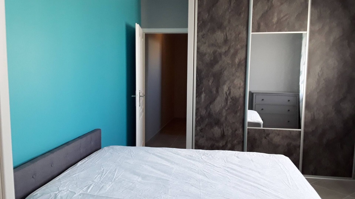 Avoine Bed & Breakfast | Small suite completely new. Independent entrance with private corridor