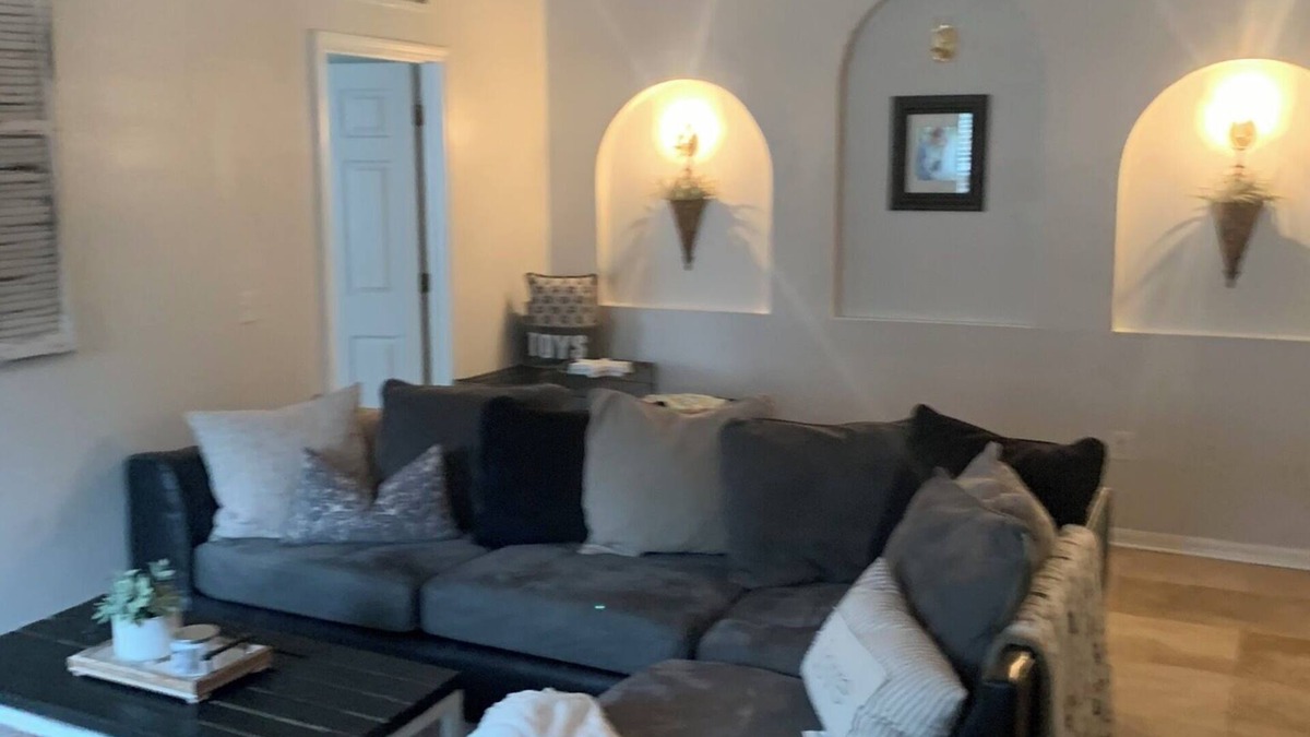 MacClenny House | Small Town Living; Dining, Shopping, Kayaking, Rivers, Lakes, Nursing Home