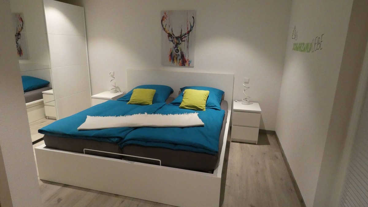 Urloffen Apartment | Small vacation apartment with terrace and separate entrance