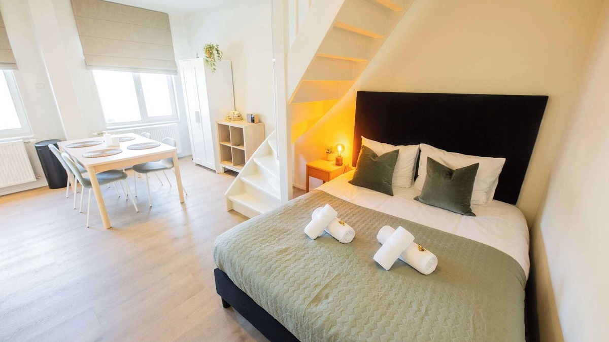 Stratum Apartment | Smart 50m2 One Bedroom apartment - VW140C