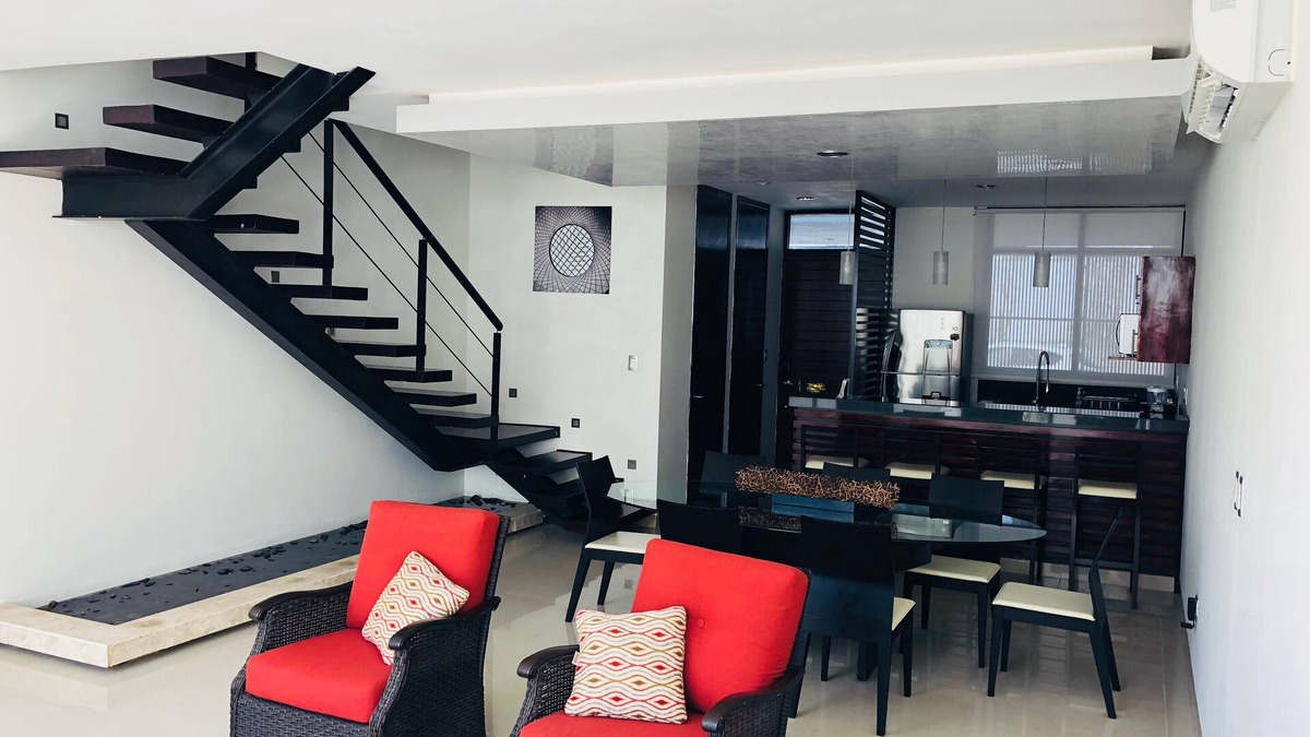 Montecarlo House | SMART TOWN HOUSE MONTEBELLO