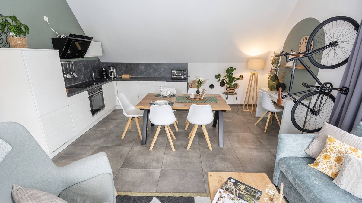 Bad Zwischenahn Apartment | SmartFewo: Pedelec | Penthouse | Sauna | Parking