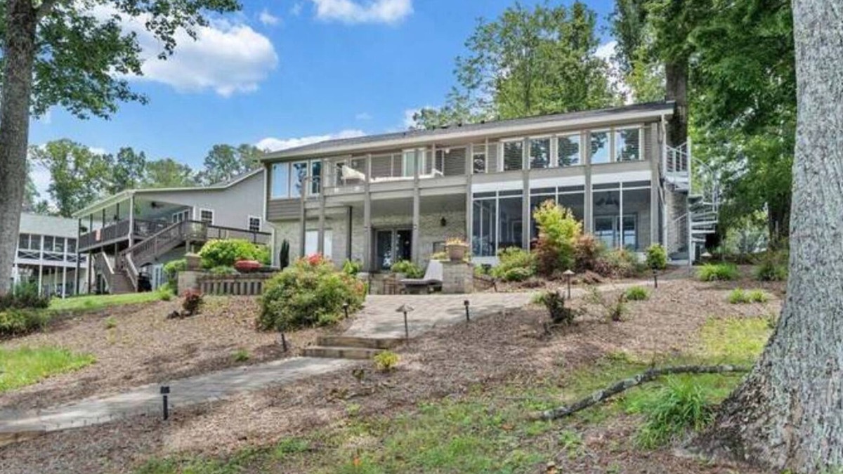 Penhook House | Smith Mountain Lake Home with stunning views with wet cove