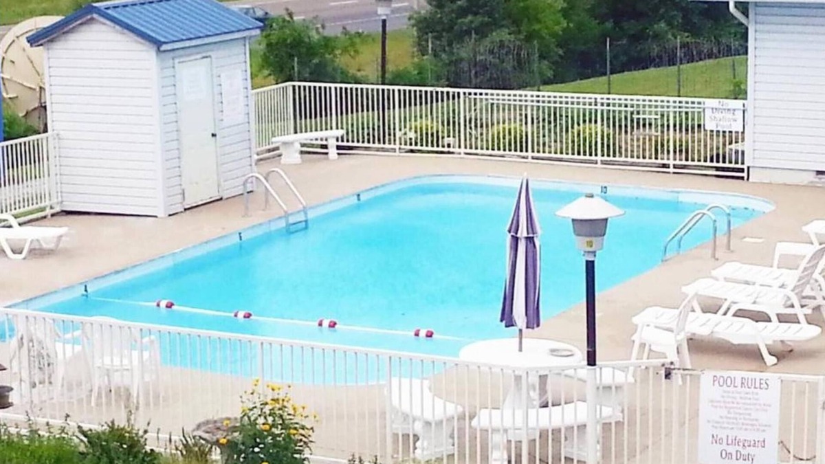 Kodak Hotel | Smokies Motel