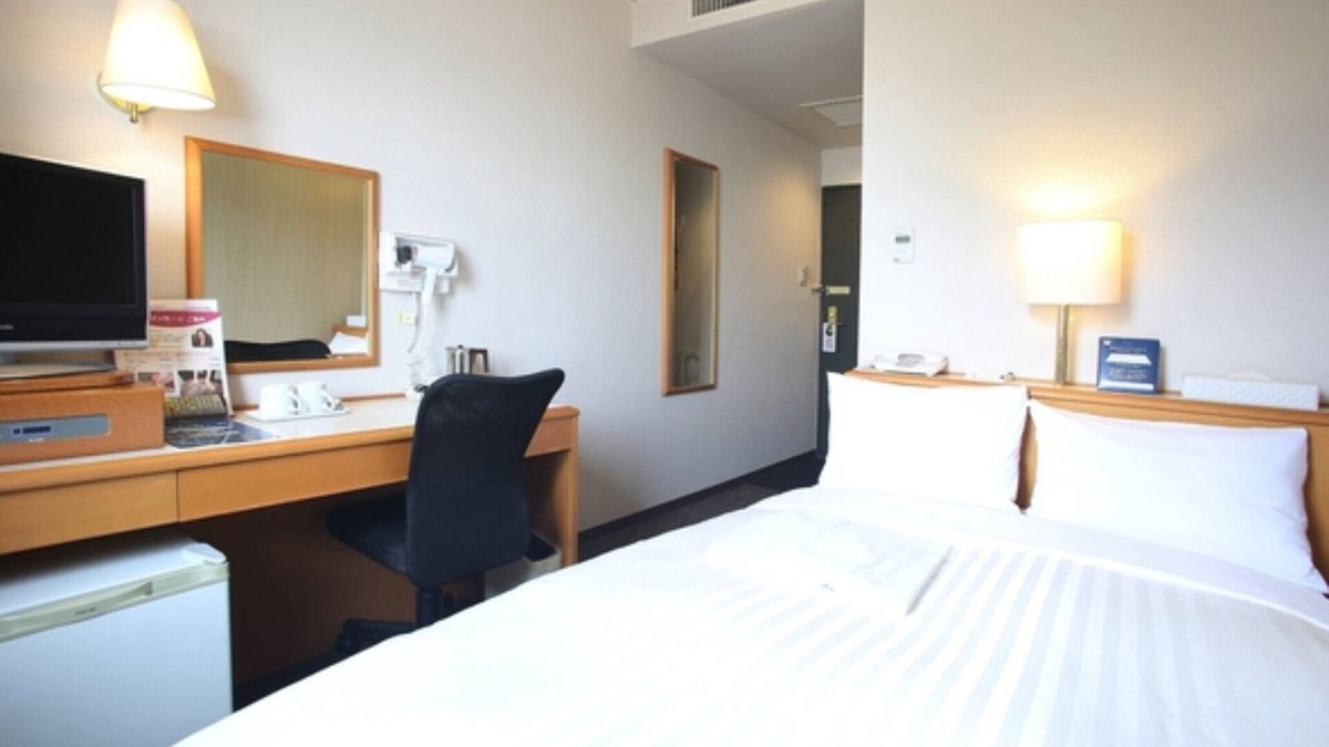 Tosu Hotel | Smoking Semidouble room Free breakfast Free/Tosu Saga