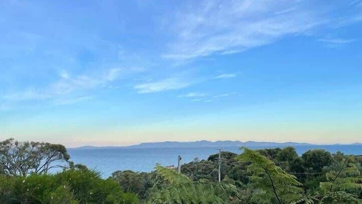 Walkerville South House | Smugglers Refuge Summ