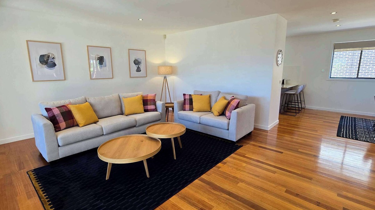 Springvale House | Snappy Springvale 3 Bed House