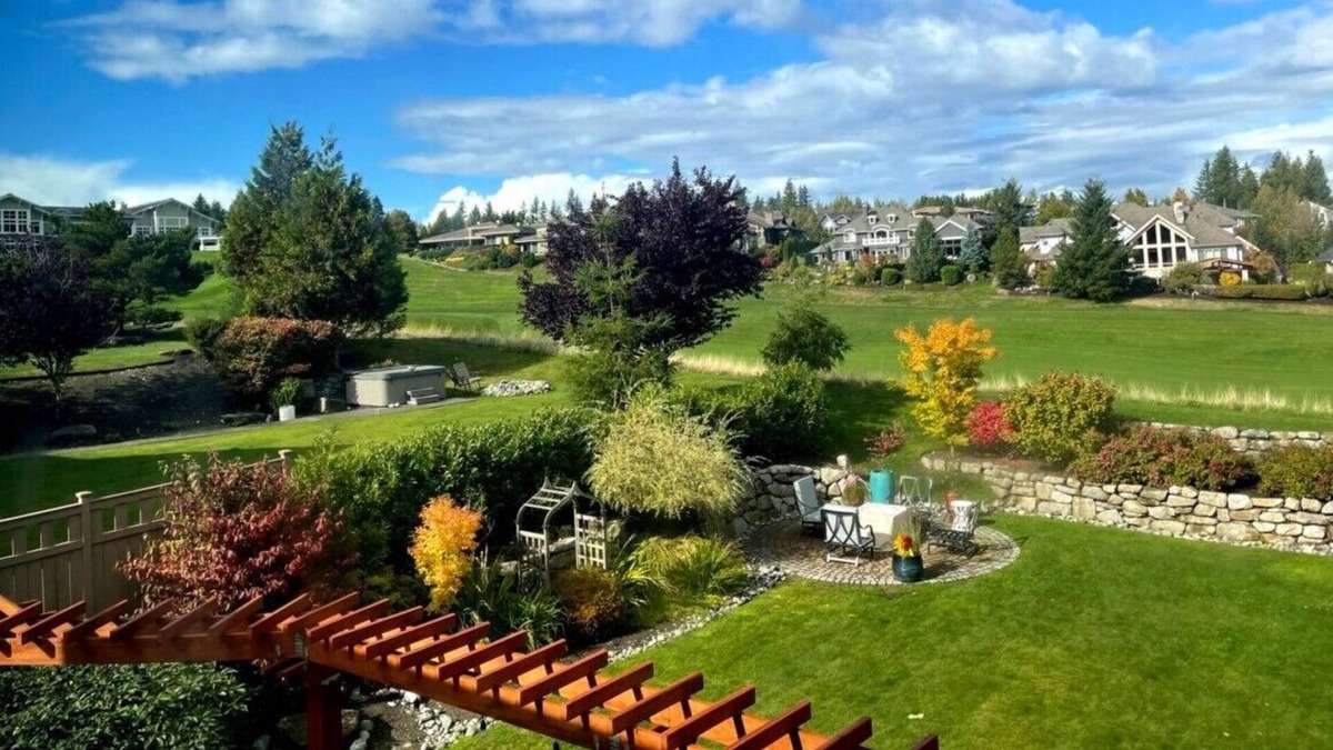 Snoqualmie Ridge House | Snoqualmie Ridge Golf course retreat with AC