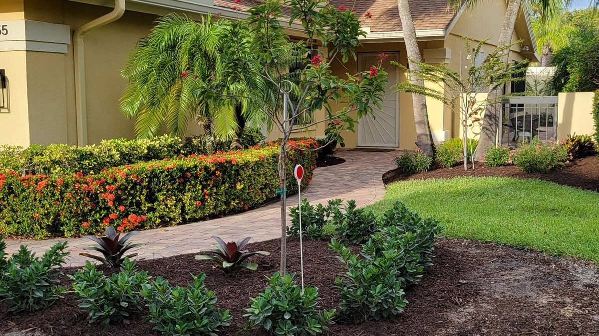 The Bluffs House | Snowbird Paradise at Jupiter's Upscale Bluffs, By Beach, 3/2 Sleeps 4-6
