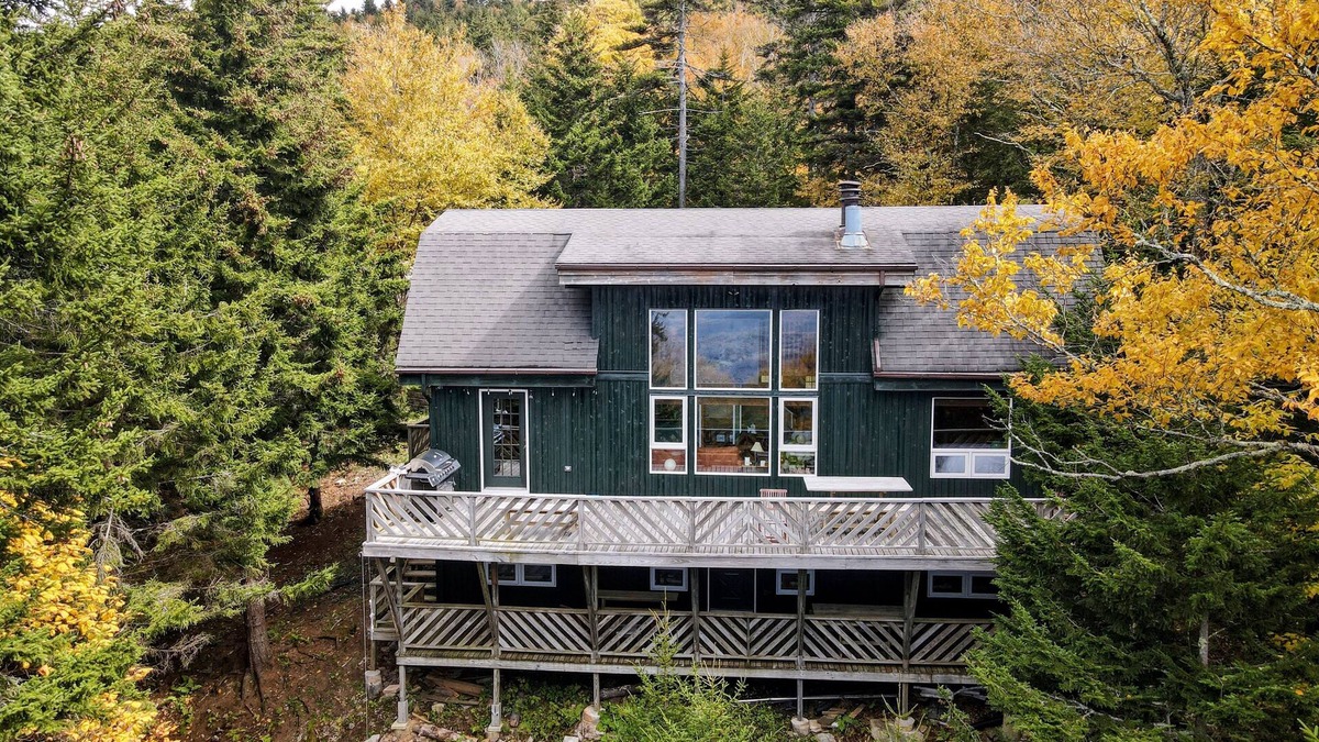 Snowshoe House | Snowshoe 5 Bedroom House - 100 yards from the ski slopes