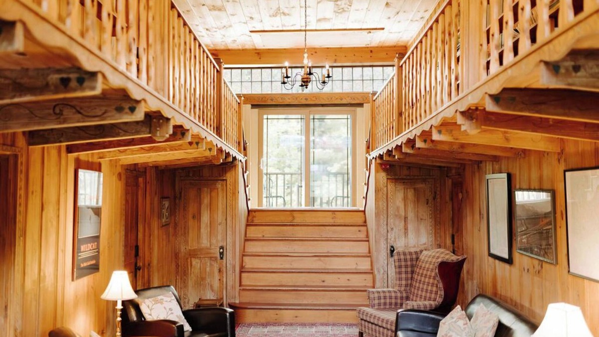 Eaton Bed & Breakfast | Snowvillage Inn