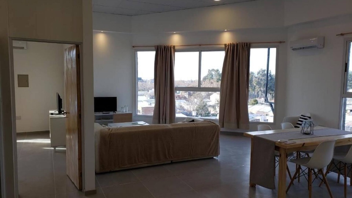 San Rafael Apartment | SNOWY PENHOUSE 5 PAX IN TOP AREA! By BOOKHAP