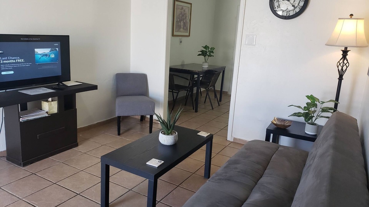 Biggs Field Apartment | Snug Apartment