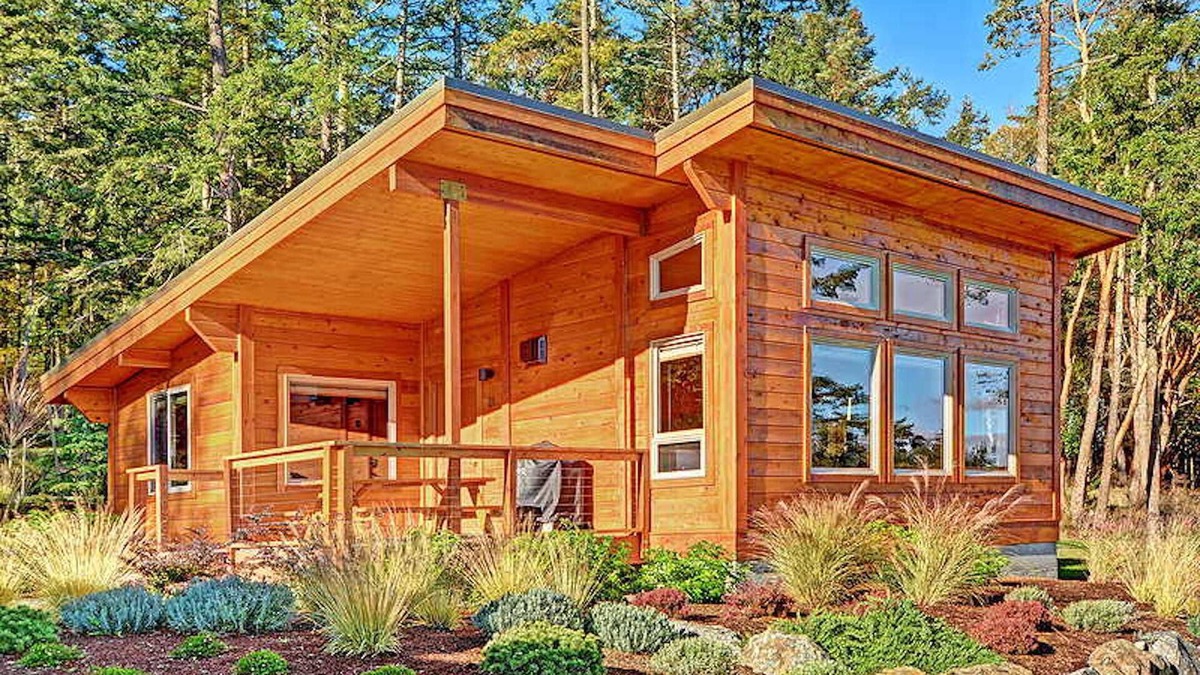 Friday Harbor Cabin | Snug Harbor Resort and Marina - Two Bedroom Water View Cabin, King Beds