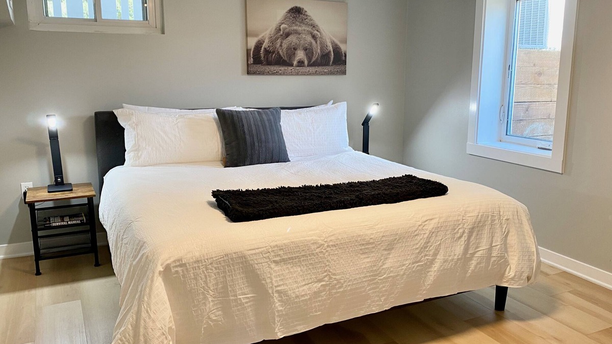 Cheyenne Apartment | Snuggle into Sweet Seclusion - No Cleaning Fee!