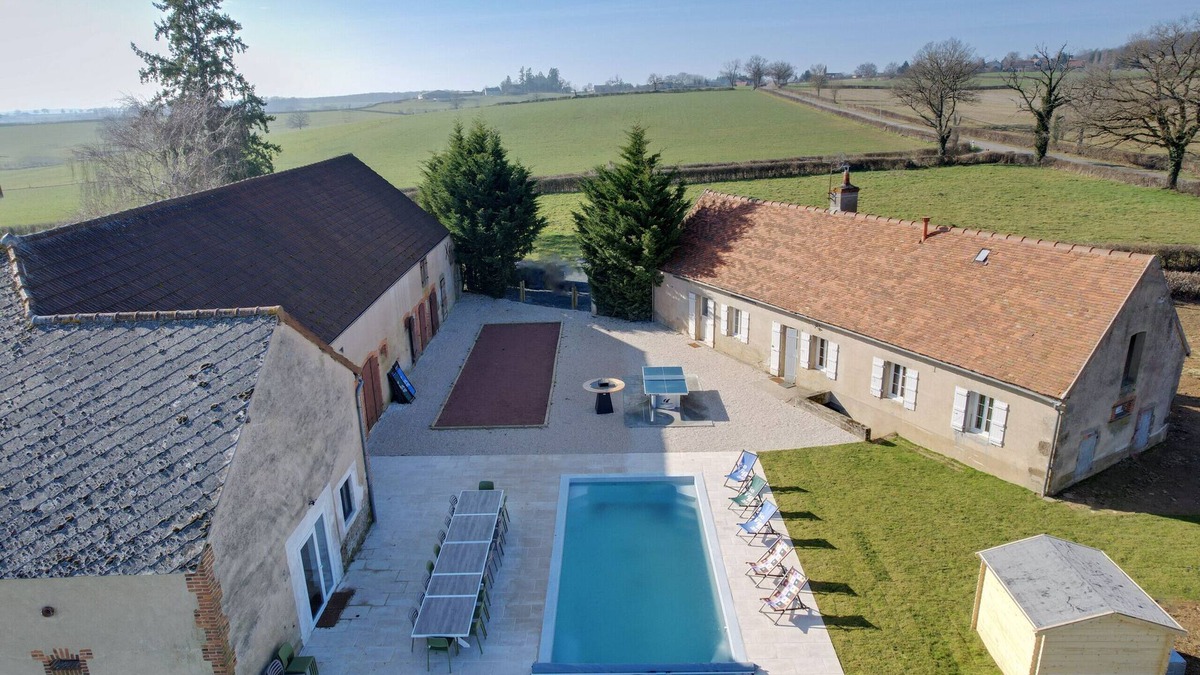 Mont Villa | So Villas Fougères (71) - Heated swimming pool - Basketball - 2h from Lyon - 30p.