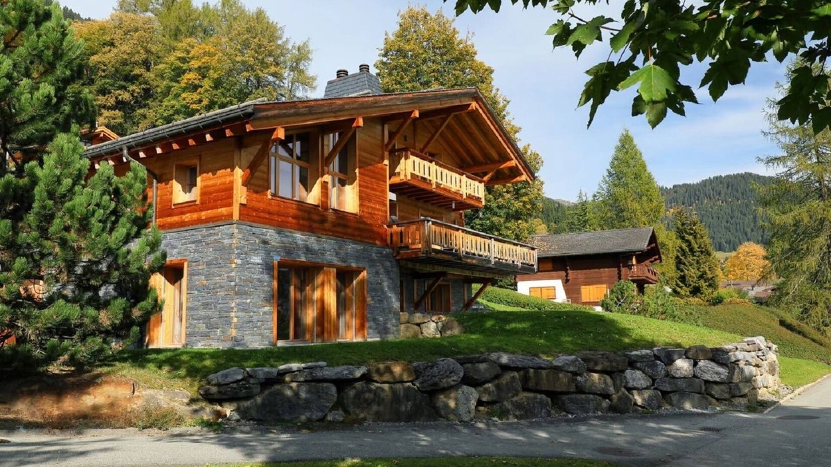 Panex House | Soak the Alpine views on Lake Geneva encompassing cantons of Geneva,Vaud&Valaisn