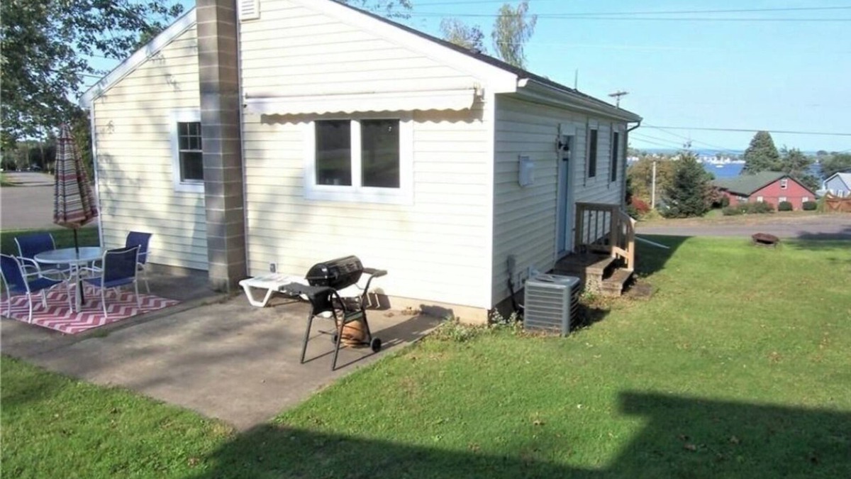 Sodus Point Cottage | Sodus Bayside Cottage Getaway