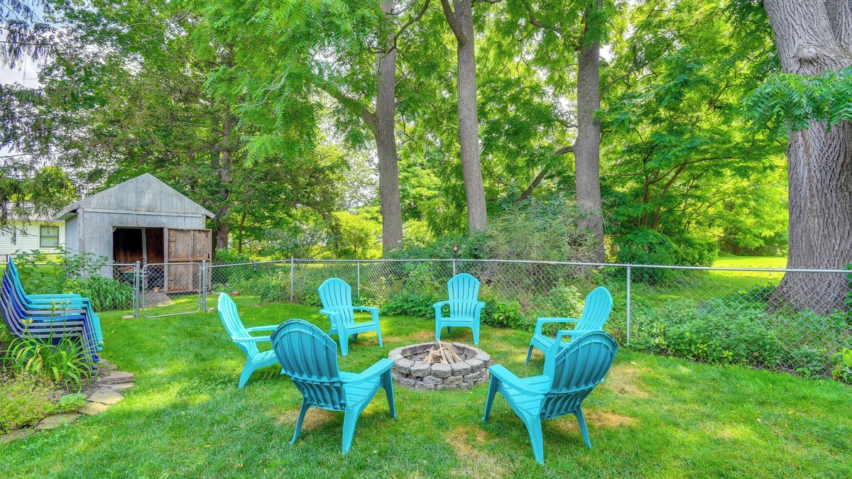 Sodus Point House | Sodus Point Home - Walkable to Beach!