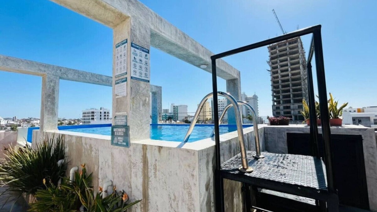 Ferrocarrilera Apartment | Soho 3 B one block from the beach