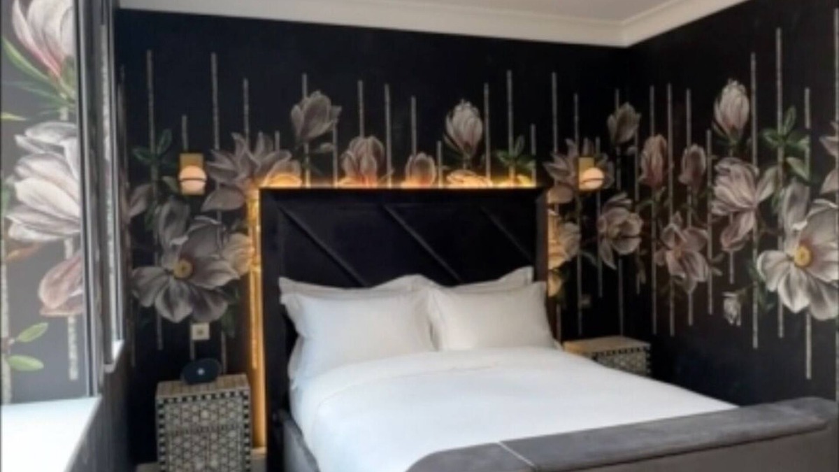 Soho Apartment | Soho Charm: Your London Adventure