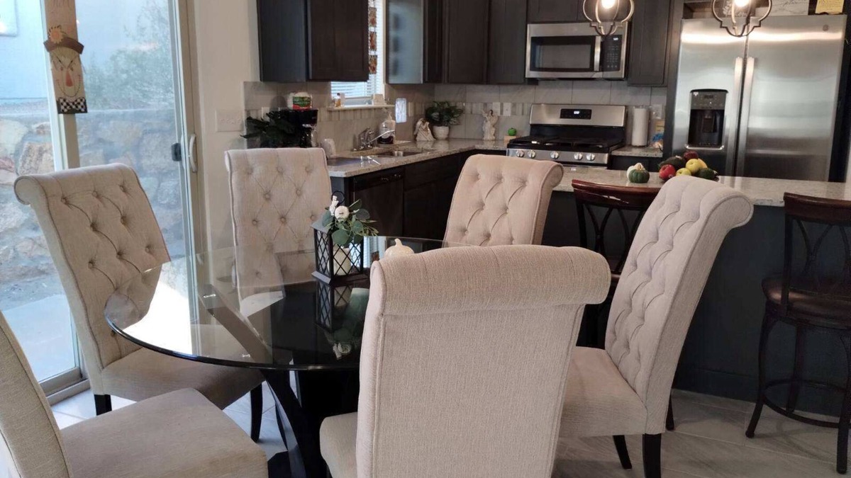 Socorro House | Soirée spacious 6-bedroom house in enjoyable El Paso located in a vibrant site.n
