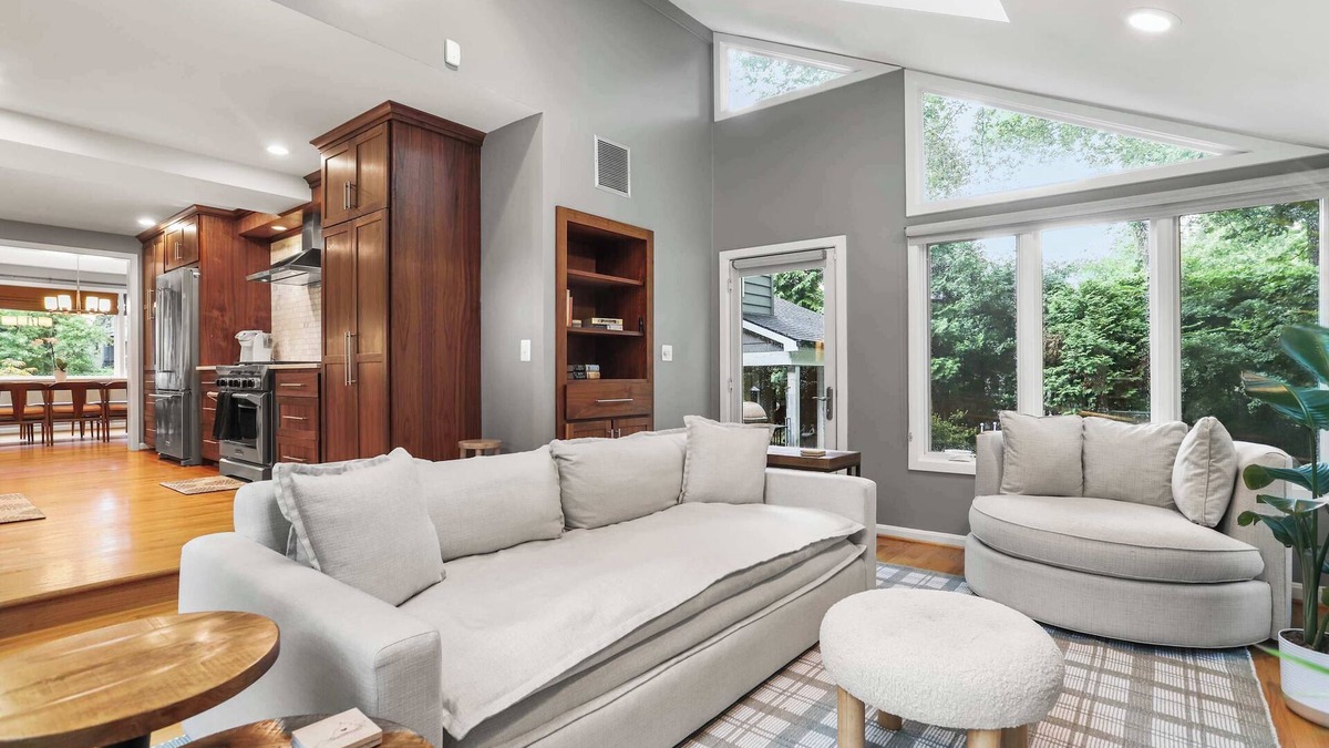 Baileys Crossroads House | Sojourn Beautiful Home with Beach Access & Backyard