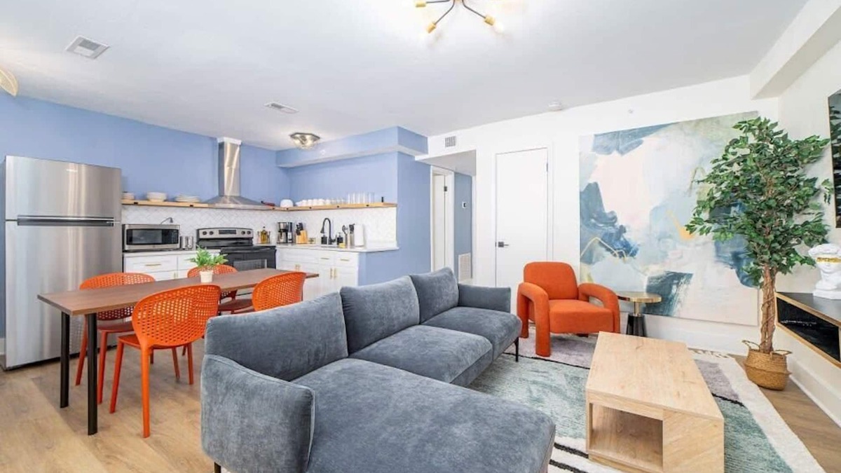 East Ocean View Apartment | Sojourn's Harborage Pelican Suite Near