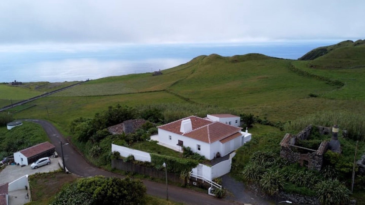 Vila do Porto House | Sol e lua Sobre a Água
