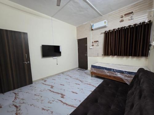 Solapur Apartment | Solapur Homestay 1 by Stay Nestura