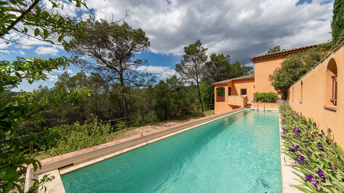 Barjols Villa | Soleil d'Azur - Joli Duplex avec piscine privée