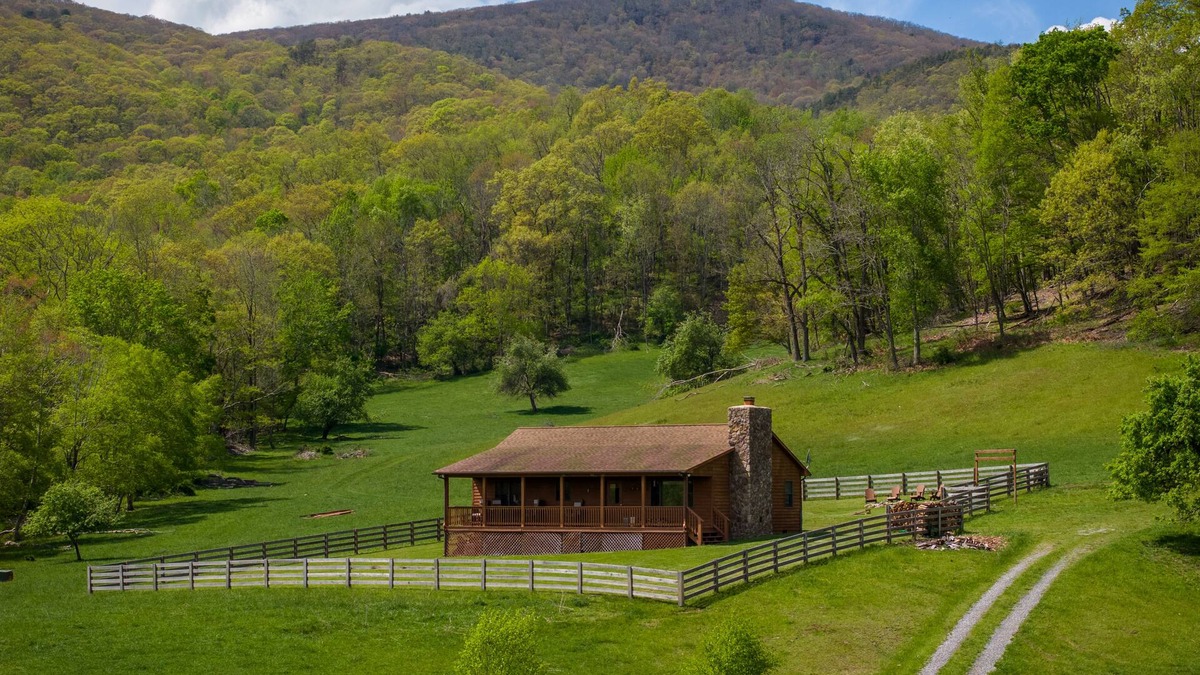 Doe Hill House | Solitude on 172 private acres in Highland County.