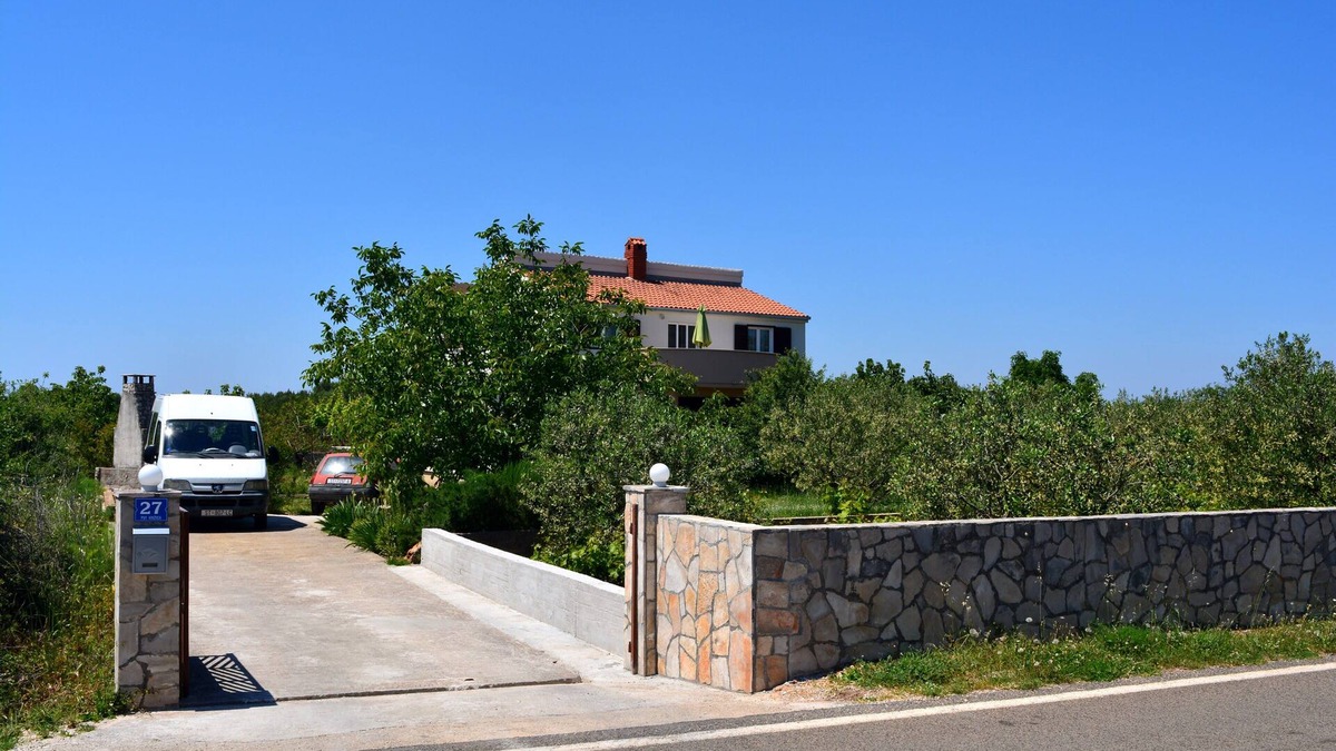 Gornje Selo Apartment | SOLTA, closest Island to city of Split, have a remarkable holidays