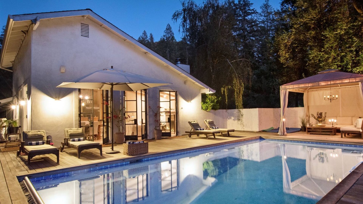 Kenwood Villa | SONOMA CREEK VILLA NEW PICKLEBALL COURT, heated pool, hot tub, gated, EV Charger