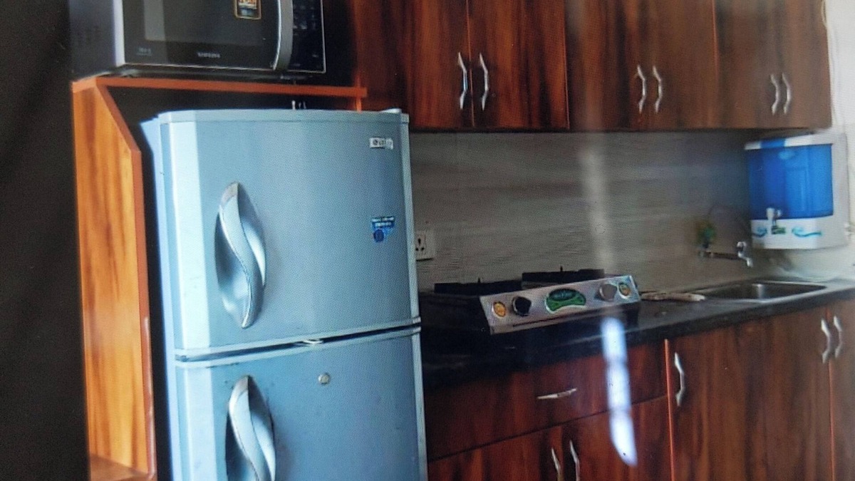 Greater Noida Apartment | Soothing apartment with AC in Greater Noida, apartment with all luxury amenities