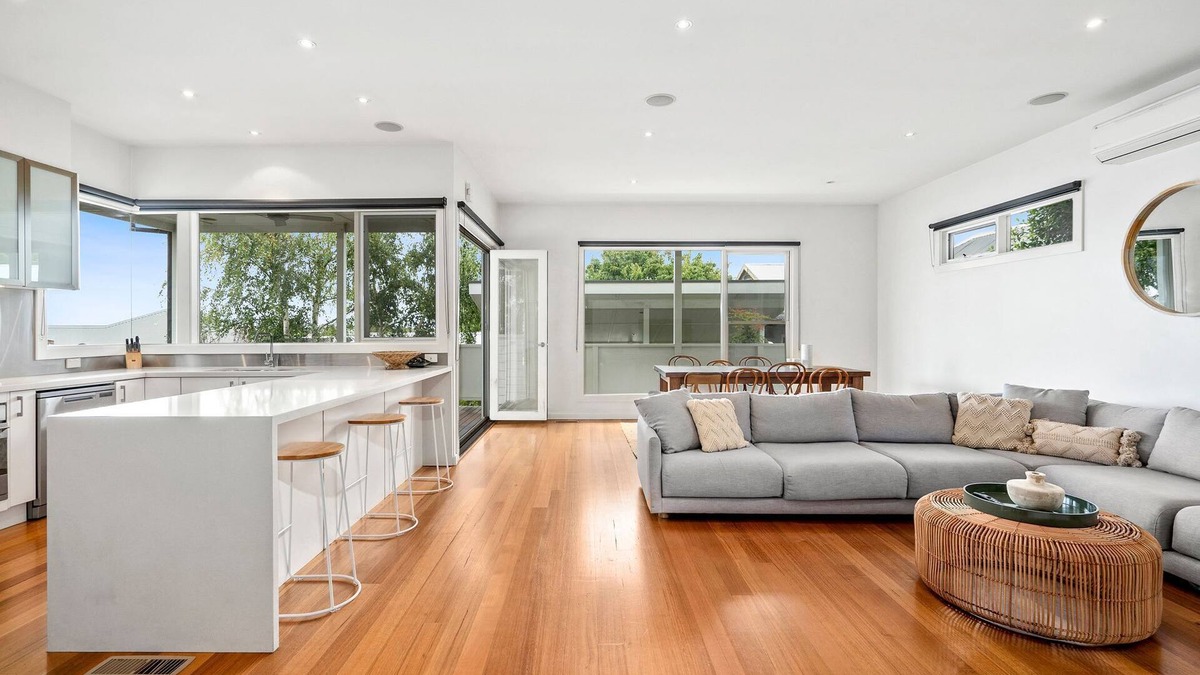 Newtown House | Sophisticated Family Sanctuary, Newtown
